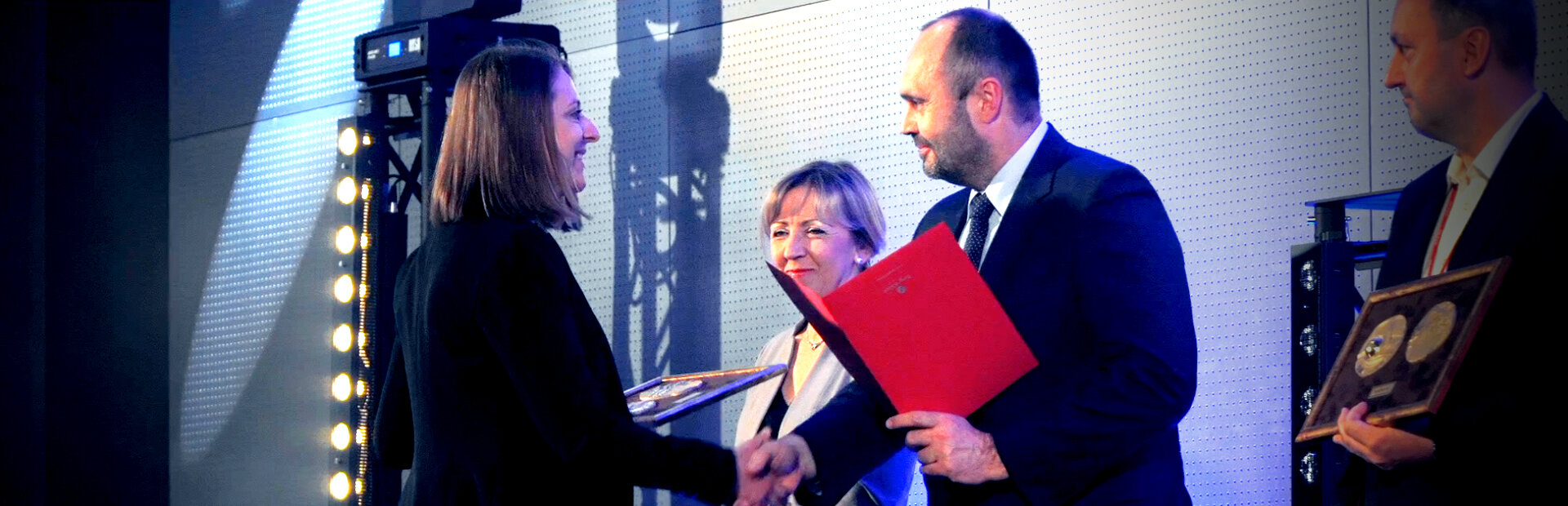 Świąteczne życzenia od Asten Group!